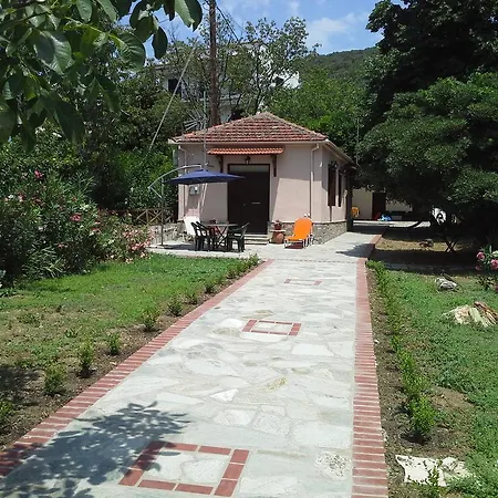 Дом отдыха Beachfront For 4, Kalifteri Beach,