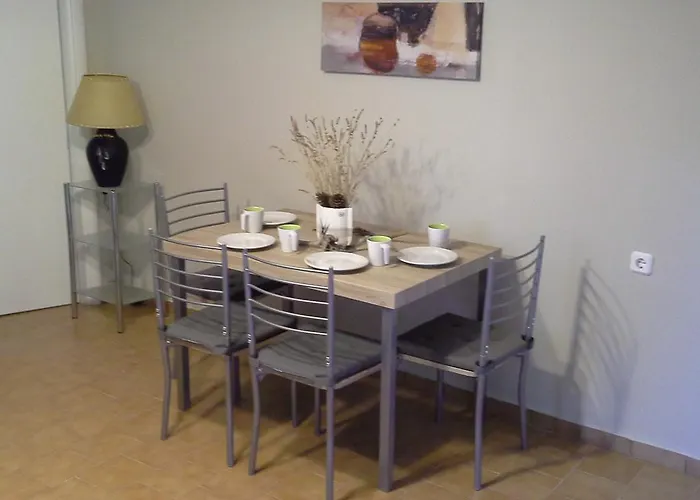 Case de vacanță Beachfront For 4, Kalifteri Beach, Afissos